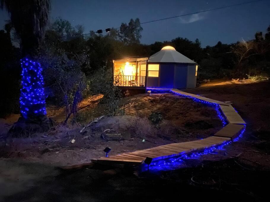Glamping-Sky Dome Yurt-Tiny House-2 By Lavenders Field Villa Valley Center Екстериор снимка
